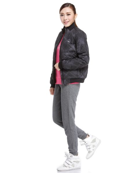<em>安踏ANTA</em>潮流女性运动专场<em>女款</em>黑色长袖<em>棉服</em>