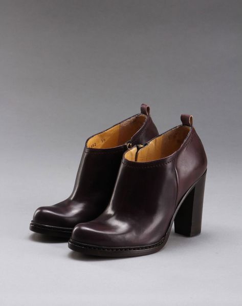 国际大牌<em>女鞋</em>专场<em>Capezzani</em> 意大利进口深紫色