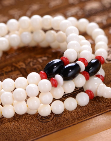 天然白珊瑚配尼泊尔珠手链 附证书