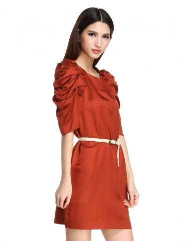 乌红色典雅花边中袖连衣裙