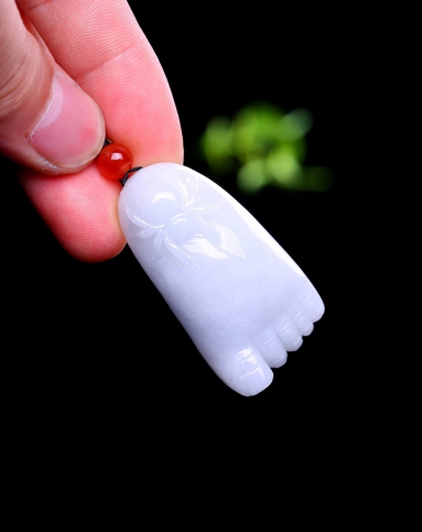 天然a货翡翠精雕饱满知足常乐吊坠