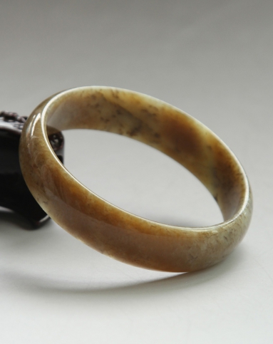 新疆和田玉正宗原产和田料糖白玉水草花绝版手镯57.5mm