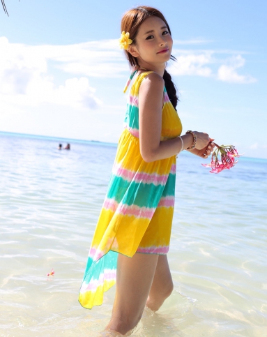 清爽条纹比基尼泳衣