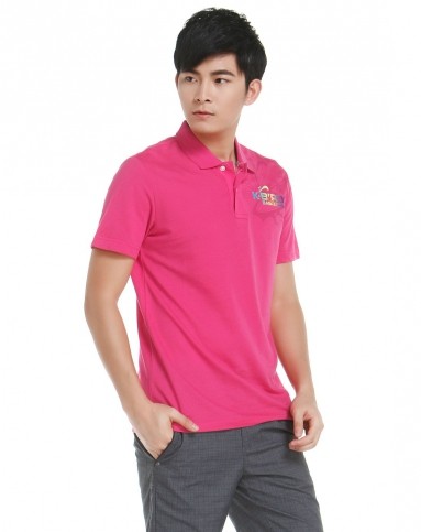 男款玫红色翻领短袖t恤 活力动感印纹