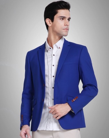 宝蓝色时尚帅气休闲西服