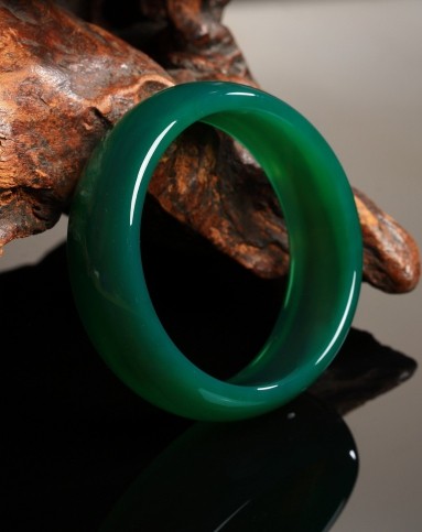 天然巴西绿玛瑙手镯附证书